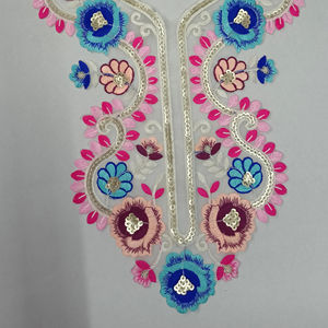 Patch de col en tissu net gracieux avec broderie et paillettes pour les tenues indiennes robe blouse saree et utilisation de kurtis - Product Image 5