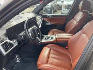 BMW X5 M60i XDrive AWD 2024, Impecable, con Asientos de Cuero, Bluetooth, Paquete Deportivo, Sistema de Navegación, Encendido Remoto, R18, Volante a la Izquierda - Product Image 6