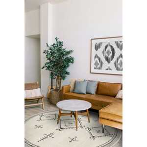 Damali Black & White Turning Tool Design de tapis élégant pour la décoration intérieure - Product Image 3