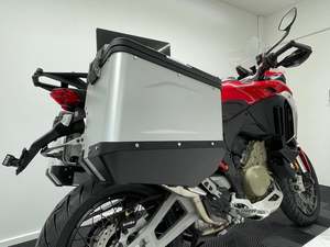 Notre haute qualité Ducatis Multistradas V4 Rally Travel Radar 2025 PRÊT À ÊTRE EXPÉDIÉ DANS LE MONDE ENTIER - Product Image 3