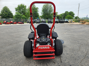 เครื่องตัดหญ้า Ferris ISX 800 ขนาด 80 นิ้ว แบบ Zero Turn สำหรับใช้งานเชิงพาณิชย์ สีแดง ใช้พลังงานน้ำมันเบนซิน ระบบกันสะเทือนไฮดรอลิก โครงเหล็ก - Product Image 3