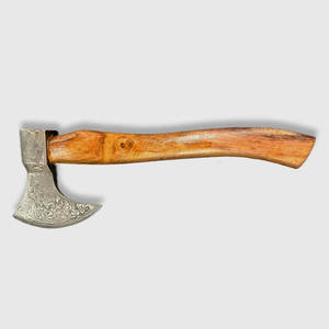 Hache en acier Damas à motif personnalisé, qualité supérieure, outil artisanal avec manche en bois pour le camping et le bushcraft - Product Image 5