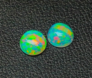 อัญมณีหลวม Gems-3mm-10mm โอปอลทรงหลังเบี้ยทรงกลมแนวกาแล็กซีไฟโอปอลจากเอธิโอเปียนธรรมชาติอันน่าทึ่ง - Product Image 2