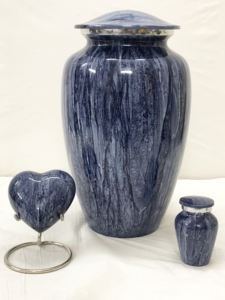 Urna de cremación Elegance con textura de madera para cenizas humanas con bolsa de terciopelo gratis L MAX B EXPORTS - Product Image 5