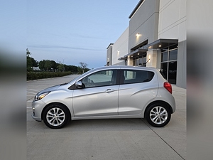 Buena Oferta para Chevrolet Spark 1LT FWD 2022 con Volante a la Izquierda - Product Image 2