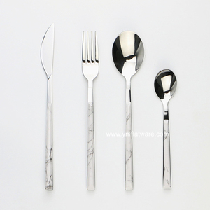 2020 chaud!! Couverts en acier inoxydable d'hôtel de haute qualité cuillère à dîner en gros et fourchette couteau Buffet métal vente chaude nouvellement à la main - Product Image 2