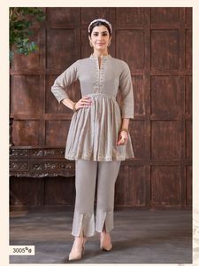 Bon prix soutien ou adulte Eid spécial Mul coton court Kurti et pantalon co-ord ensemble avec fil travail à bas prix - Product Image 5