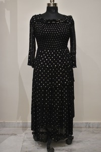 Victoria Grace Robe d'été droite élégante avec taille naturelle à volants noirs et dorés pour adultes - Product Image 2