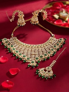 Gargantilla nupcial india de lujo con polki y perlas, conjunto de joyería étnica chapada en oro (collar y aretes) - Product Image 2