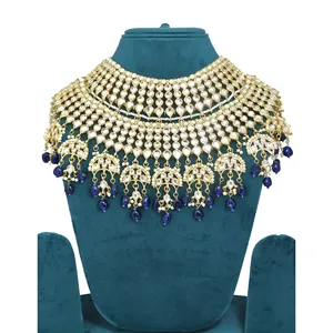 Ensemble de collier de mariée bleu Kundan avec boucles d'oreilles et Maang Tikka, plaqué or, bijoux fins ornés de pierres de zircon pour mariage - Product Image 3