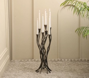 Modern Heritage Candle Stand agrega un encanto acogedor, elegante, cálido y acogedor a los espacios de dormitorio y comedor - Product Image 5