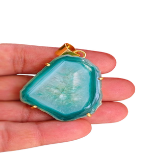 Colgante Clásico de Cristal de Cuarzo Verde, Amuletos Naturales, Accesorio Unisex Elegante y con Estilo para Aniversario y Boda - Product Image 1