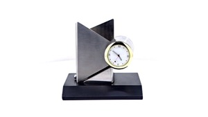Soporte de bolígrafo de metal duradero con reloj para organizar papelería y hacer un seguimiento del tiempo disponible a buen precio - Product Image 2