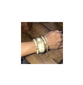 Produit fait à la main de mode bracelets en corne de buffle meilleur Style bijoux de mode femme utiliser très finition Design moderne bracelet en corne - Product Image 1