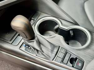 โตโยต้า แคมรี่ 2024 พรีเมียม รถซีดานขนาดกลาง ความสะดวกสบาย กำลัง และประสิทธิภาพสำหรับตลาดโลก - Product Image 4