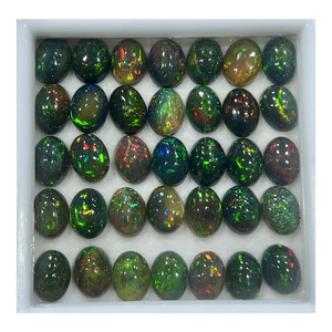 Opale Éthiopienne Noire Naturelle AAA Cabochon 6x8mm Pierre Précieuse Ovale Calibrée Pleine Brillance pour Haute Joaillerie - Product Image 3