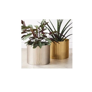 Golden metal planter good quality balcony metal <b>flower</b> pot high quality metal best selling home <b>decor</b> garden planter - Product Image 3