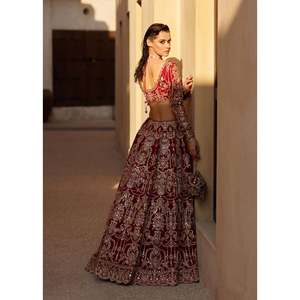 Vestido de Novia Paquistaní de Lujo, Lehenga Choli Color Granate, Seda Cruda, Bordado a Mano con Zardozi, Talla Personalizada, Maysa Couture - Product Image 5