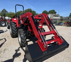 Tracteur compact Massey Ferguson 1E.40H Mech 40Hp équipé d'un chargeur frontal - Product Image 5