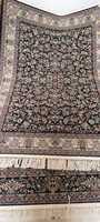 Tapis de sol durable et résistant aux taches pour une grande surface Tapis fabriqué à la machine par un fournisseur indien Soie lavable pour la maison et le bureau