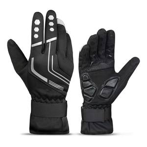 Gants de moto de meilleure qualité avec logo personnalisé pour hommes, coupe confortable et conception respirante pour les sports de plein air - Product Image 6
