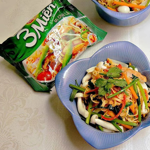 Fideos Instantáneos Vegetarianos Reev-a 3 Mien de Primera Calidad, Horneados, Certificados ISO y HACCP, Bolsa de 65g - OEM Vegetariano Vietnam - Product Image 1