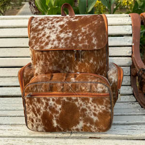 Bolsas de pañales de cuero de vaca de alta calidad hechas en Pakistán bolsas de pañales de cuero de vaca para uso al aire libre - Product Image 1