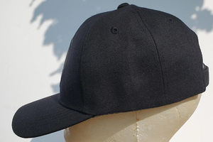 Gorra de béisbol de lana Toalla de invierno Sombrero bordado Gorra de béisbol personalizada a cuadros para mujer Fábrica Ronpex - Product Image 3