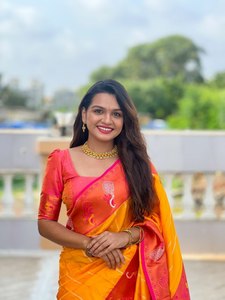 ¡Oferta caliente! Precioso color boda y recepción especial nuevo suave Pethani tejido de seda suave y elegante ropa de boda Sari - Product Image 2