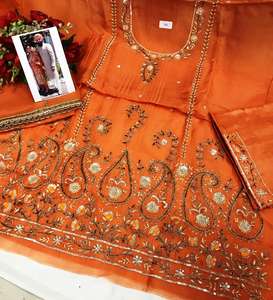 Protección solar de seda bordada a mano sin costuras de diseñador moderno de alta calidad tamaño libre mujeres moda tradicional india-adelante - Product Image 1