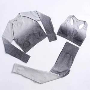Vêtements de fitness de haute qualité pour femmes ensemble de yoga deux pièces personnalisé tailles XS XL respirant élastique sans manches conception solide grande taille - Product Image 1