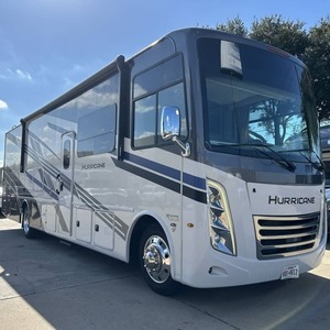 Camping-car à moteur gazéifié de classe A, modèle Thor Hurricane 34J, utilisé en 2025 - Product Image 1