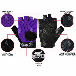 Gants d'entraînement de qualité supérieure pour la salle de sport, style demi-doigts avec grip rembourré et contrôle de l'humidité - Product Image 6