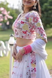 Dernière Designer Faux Georgette Broderie Séquence Travail Lehenga Choli Vêtements Indiens et Pakistanais par Fab Zone - Product Image 4