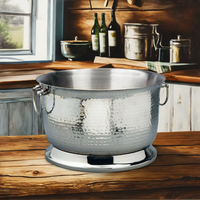 Glacière ronde de luxe en acier martelé, écologique et personnalisable, style campagnard, pour vin, bière et autres boissons, par WB INC INDIA, idéale pour les fêtes
