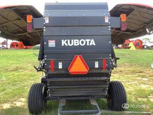Empacadora de heno redonda Kubota BV5160 SC14NET bastante usada - Product Image 5