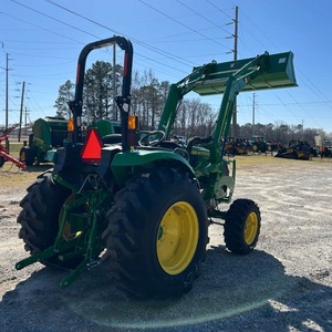 Tracteur agricole d'occasion pas cher 4052m 4x4 avec chargeur frontal 50 CV pour une productivité élevée - Product Image 4