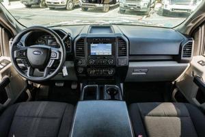 รถฟอร์ด F-150 XL ปี 2018 มือสอง รุ่น Look 4x4 เครื่องยนต์ 3.5L Eco STX Crew Cab 499 แรงม้า V8 4 วาล์ว 16 สูบ 5 ที่นั่ง เกียร์อัตโนมัติ - Product Image 5