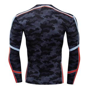 Rash Guard sublimé de qualité supérieure pour les commandes en gros d'équipes sans minimum d'impression de logo et de numéro personnalisés - Product Image 5