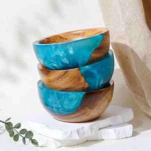 Bandejas y cuencos artísticos de resina epoxi creados para una decoración festiva del hogar con un toque de lujo moderno. - Product Image 4