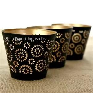 Grand bougeoir votif en métal de fer de conception finition noire antique écologique fait à la main pour la maison mariage et décoration de Noël - Product Image 4