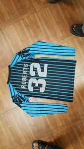 T-shirt à col rond avec broderie personnalisée pour hommes, fabriqué au Pakistan, à manches longues, en jersey Spandex tricoté et imprimé. - Product Image 3