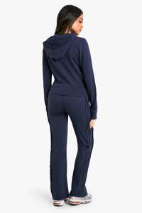 OEM Premium Survêtements pour femmes Zip Up Crop Sweat Pull Hoodies Pour Femmes Respirant Fabriqué au Pakistan - Product Image 3