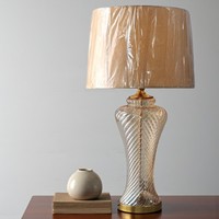 Lampes de table en verre LED modernes et décoratives pour l'éclairage intérieur et la décoration de la maison