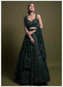 Filet de vêtements ethniques indiens de qualité supérieure Lehenga Choli Bollywood Indian Party prêt à porter collection 2024 - Product Image 5