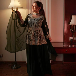 Conjunto de Salwar Kameez Bordado para Mujer, Traje Étnico de Diseño Tradicional para Fiestas, Colección Festiva Premium para Todas las Temporadas - Product Image 1