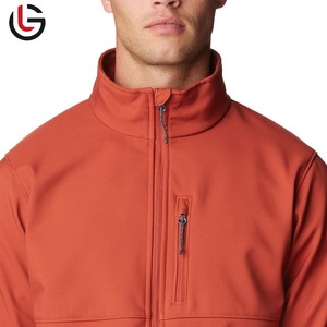 Veste Softshell pour hommes de haute qualité en tissu durable col à capuche respirant meilleure vente pour la saison d'hiver - Product Image 2