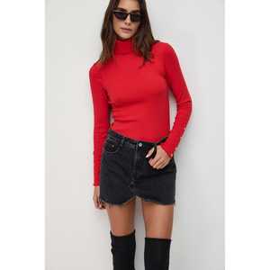 Pull à col roulé avec détail boutonné sur les manches - Product Image 4