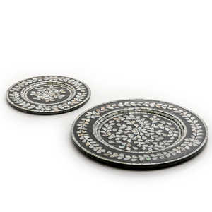 Assiettes de salle à manger de luxe en nacre blanche, nouveau design très vendu, assiette de chargeur en incrustation d'os de nacre à motif personnalisé - Product Image 4