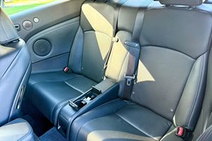 LEXUS IS 250C d'occasion 2012, conduite à gauche/droite - Product Image 2